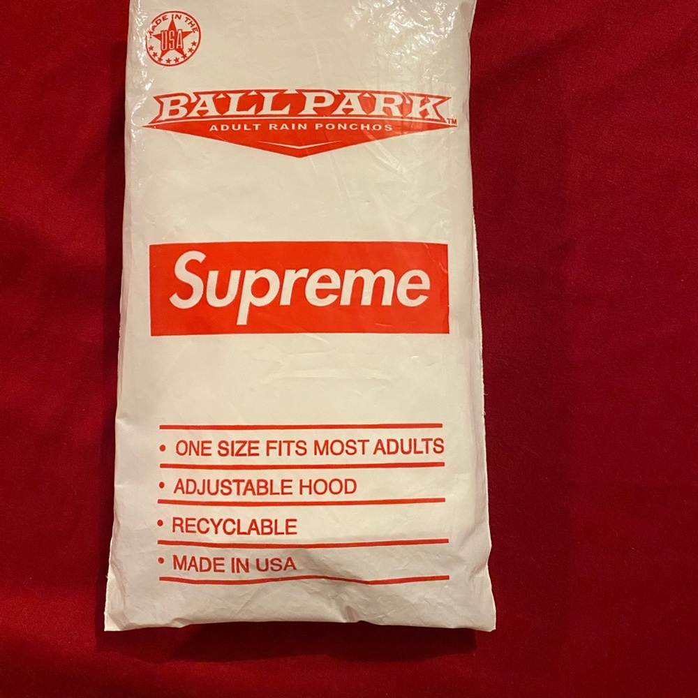 Supreme - Picture 2 of 3